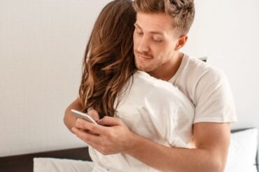 10 Secret Signs Your Husband Regrets Cheating on You (But Won’t Admit It) Signs Your Husband Regrets Cheating on You