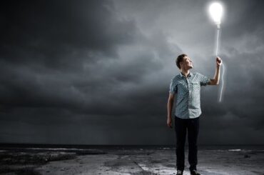 Short Meaningful Quotes to Brighten Your Day and Lift Your Mood